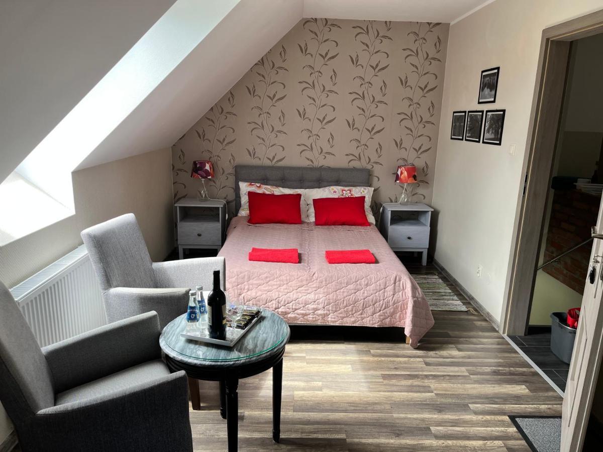 Dom W Trawach Apartamento Smoldzinski Las Quarto foto