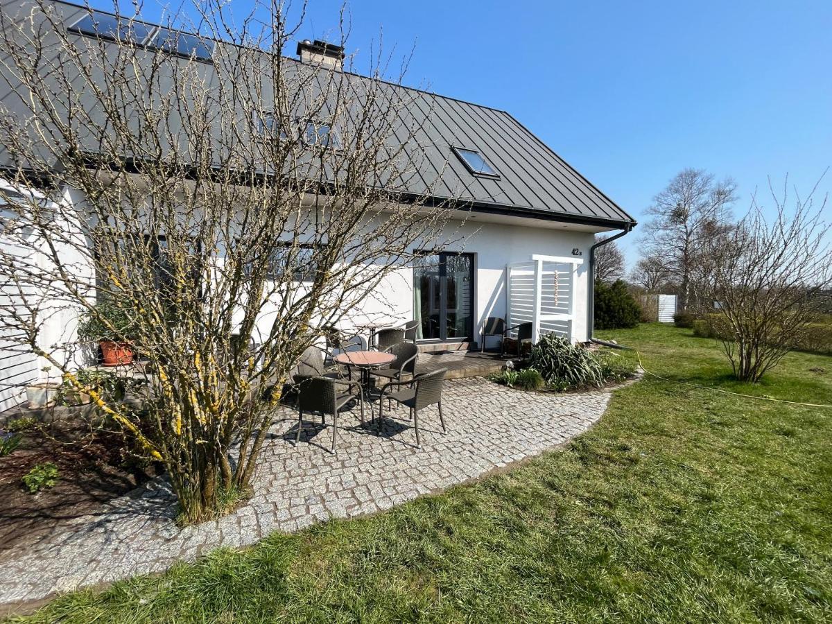 Dom W Trawach Apartamento Smoldzinski Las Exterior foto